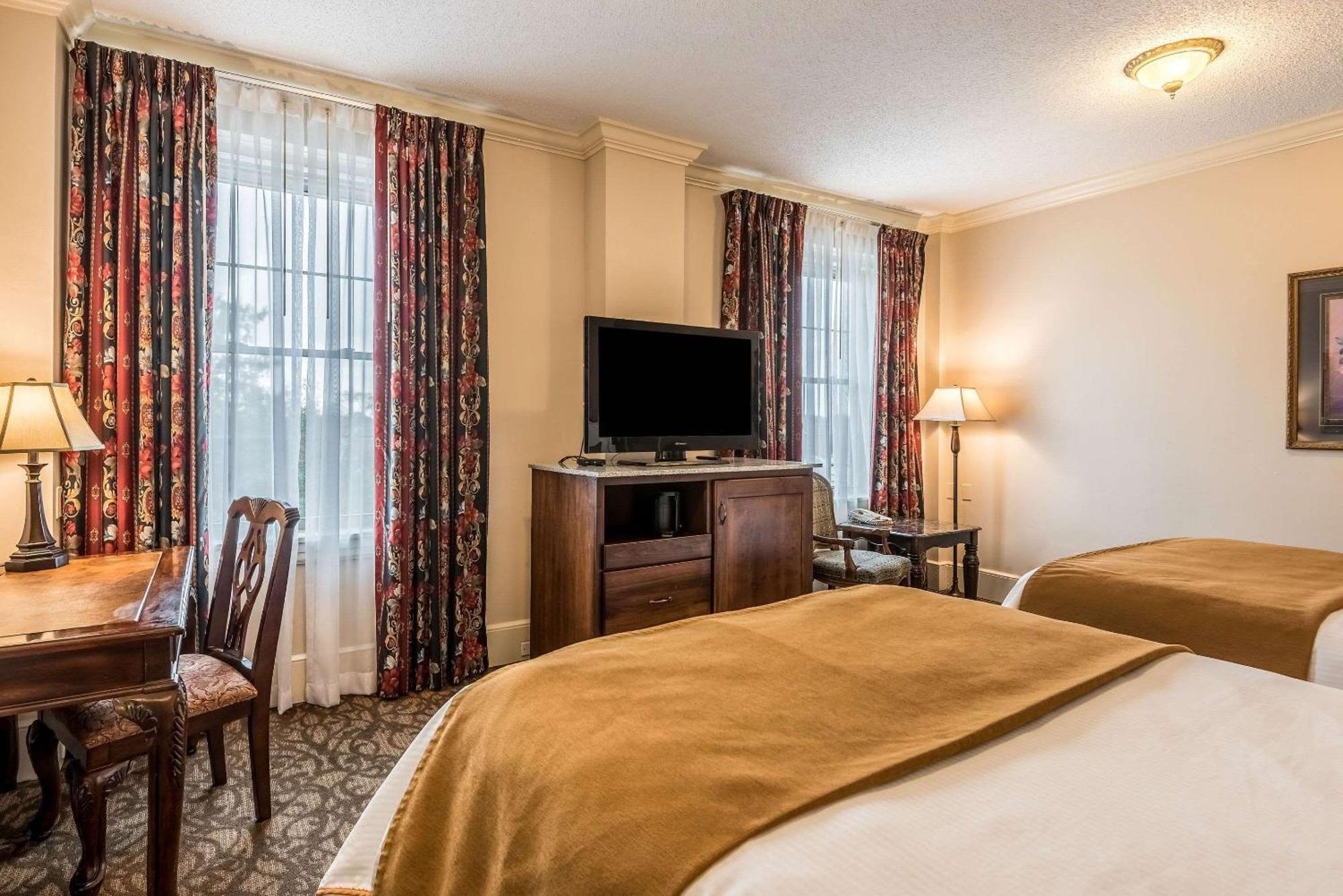 Hotel Bothwell Sedalia Central District, Ascend Hotel Collection Экстерьер фото