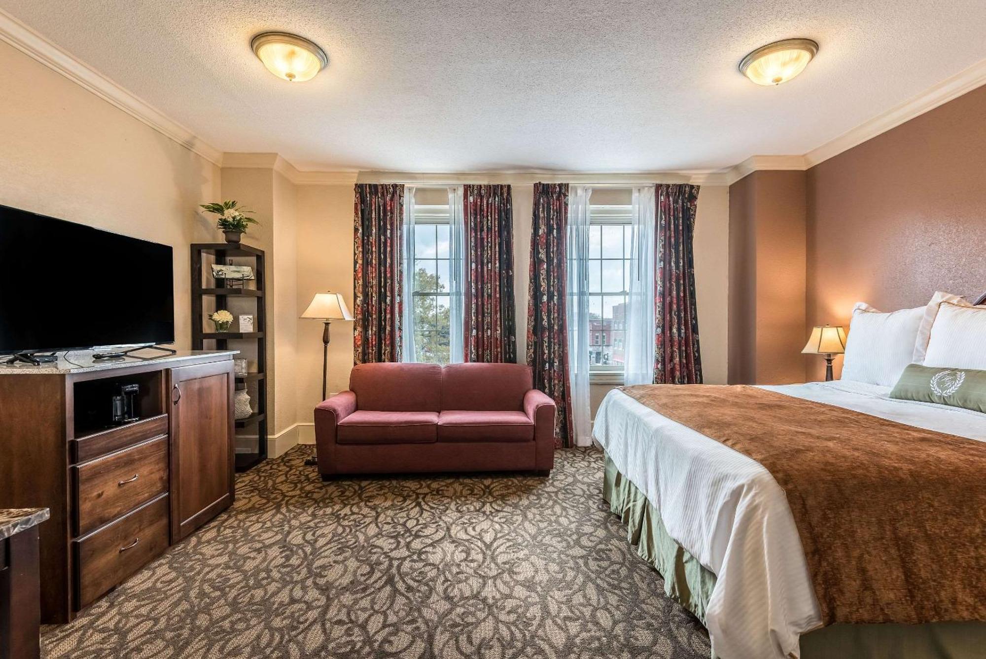 Hotel Bothwell Sedalia Central District, Ascend Hotel Collection Экстерьер фото